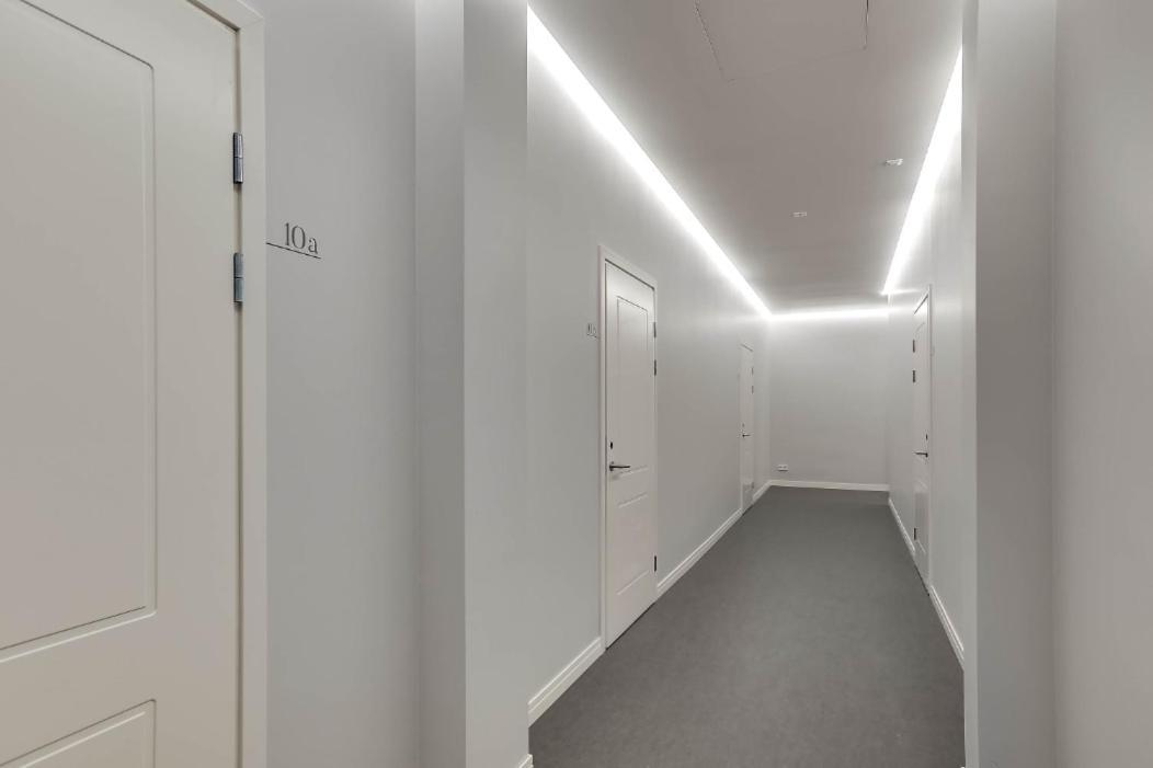 Compact - 5 Min From Bus Station Apartment *