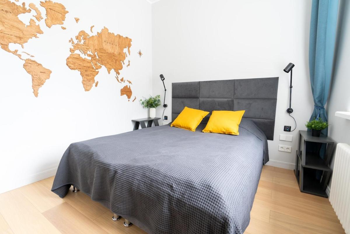 Compact - 5 Min From Bus Station *
