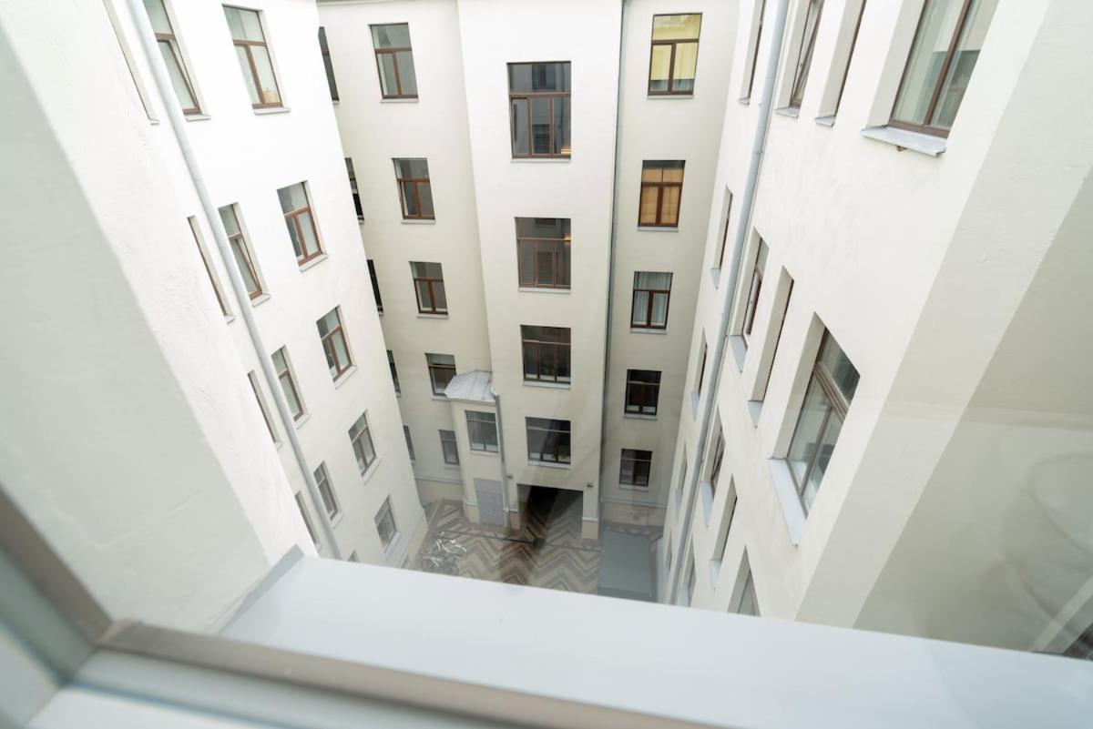 Compact - 5 Min From Bus Station *