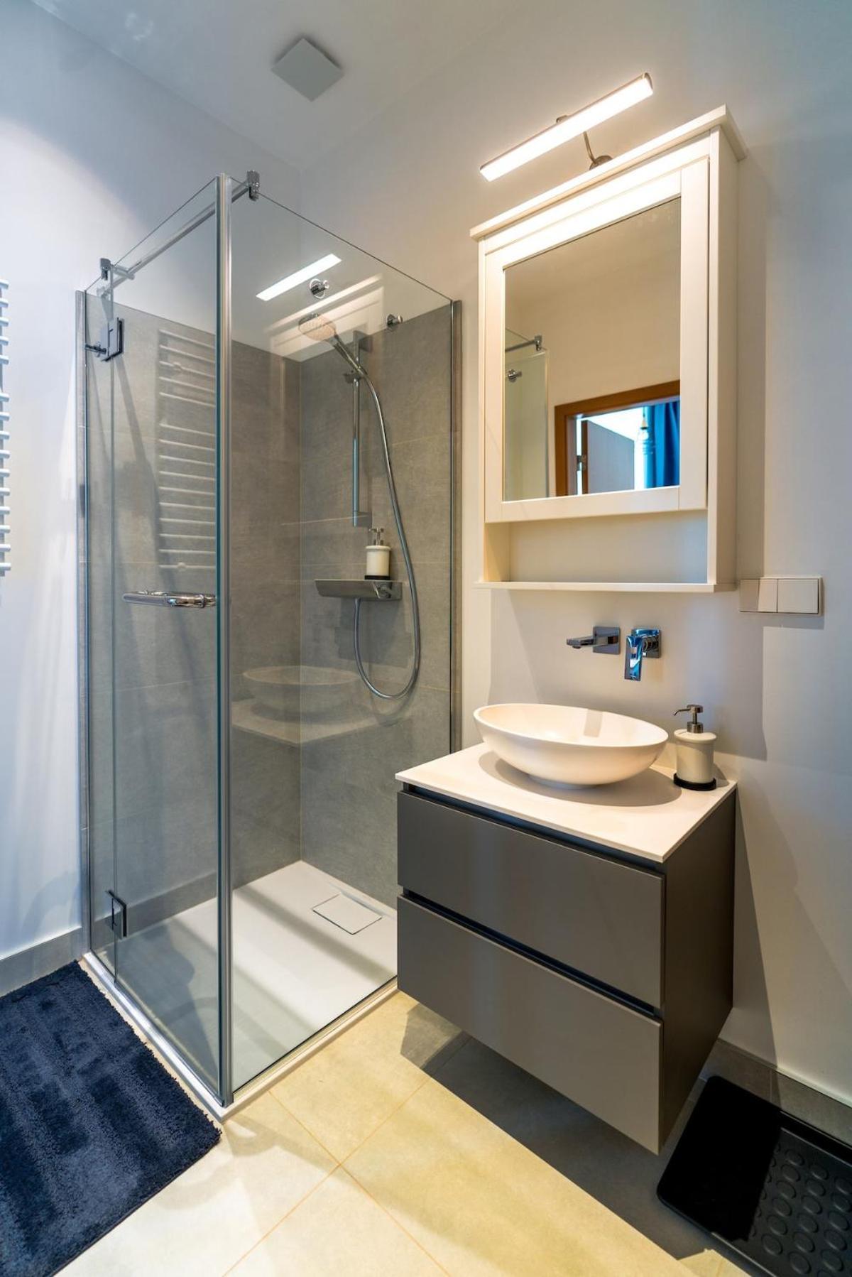 Apartment Compact - 5 Min From Bus Station *