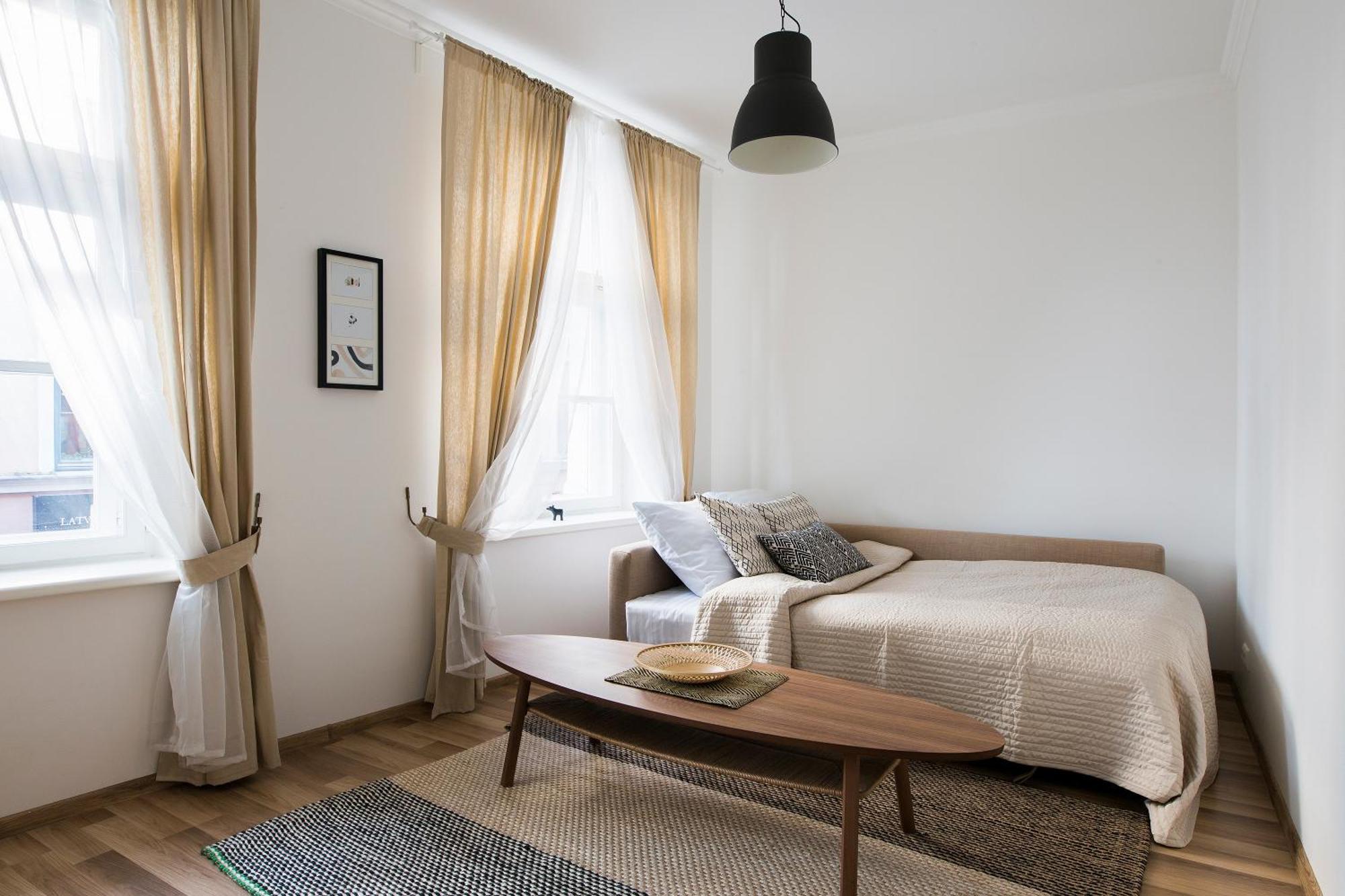 Warm And Cozy Old Town Apartment