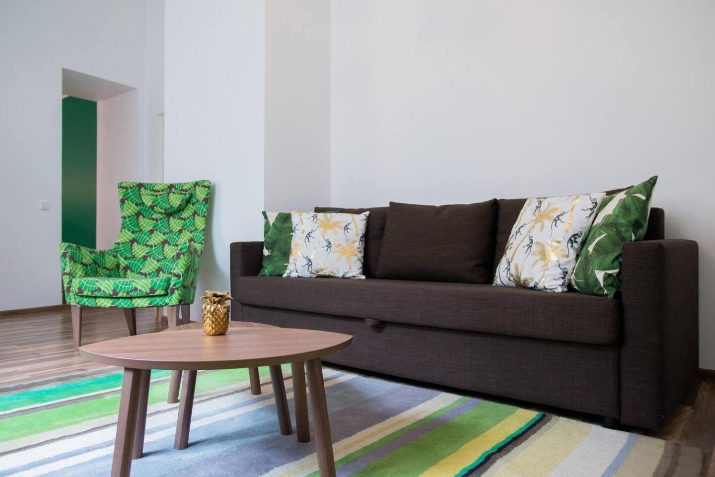 Cozy In Old Apartment *