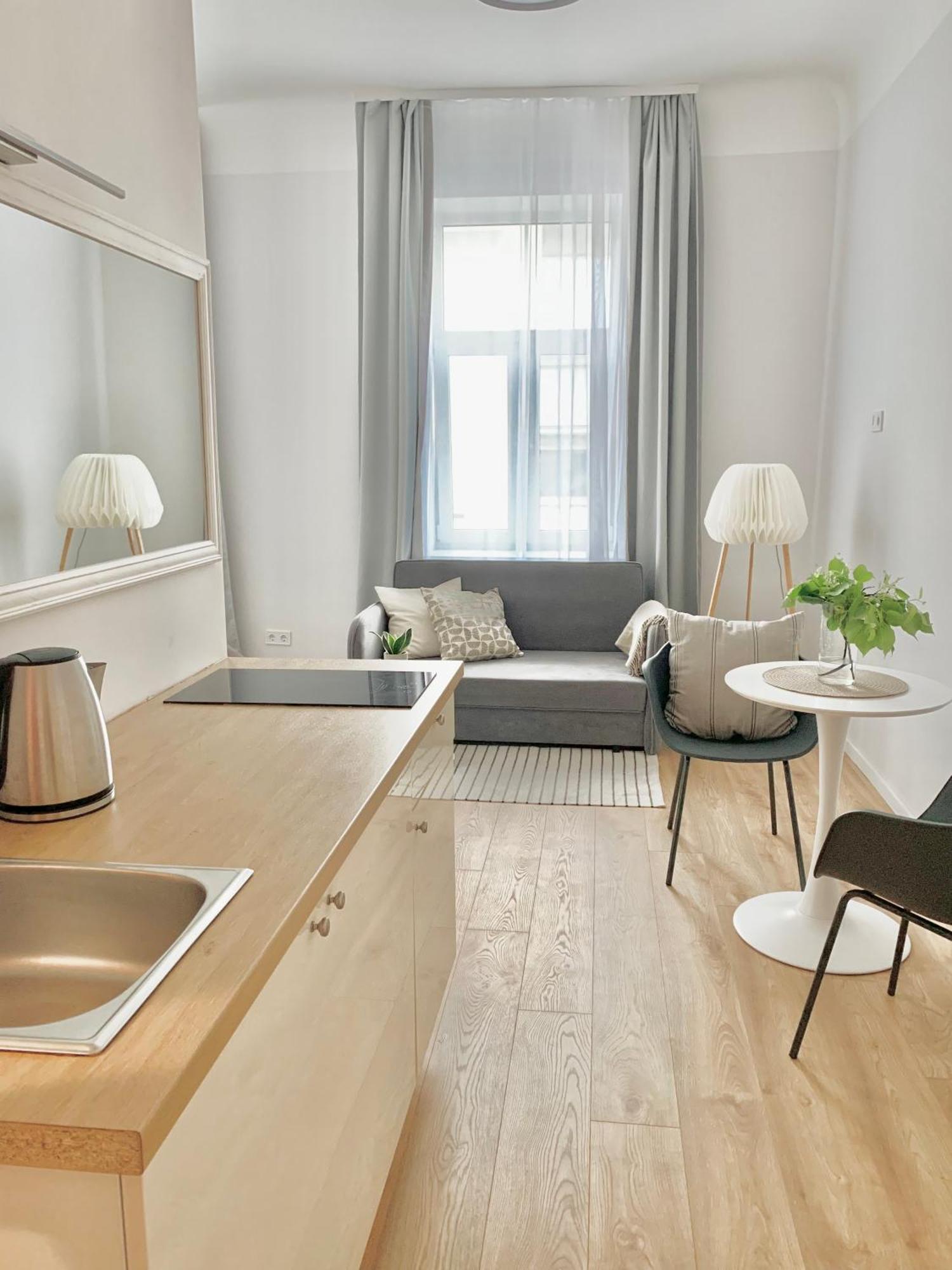 By Old Town 2 Apartment