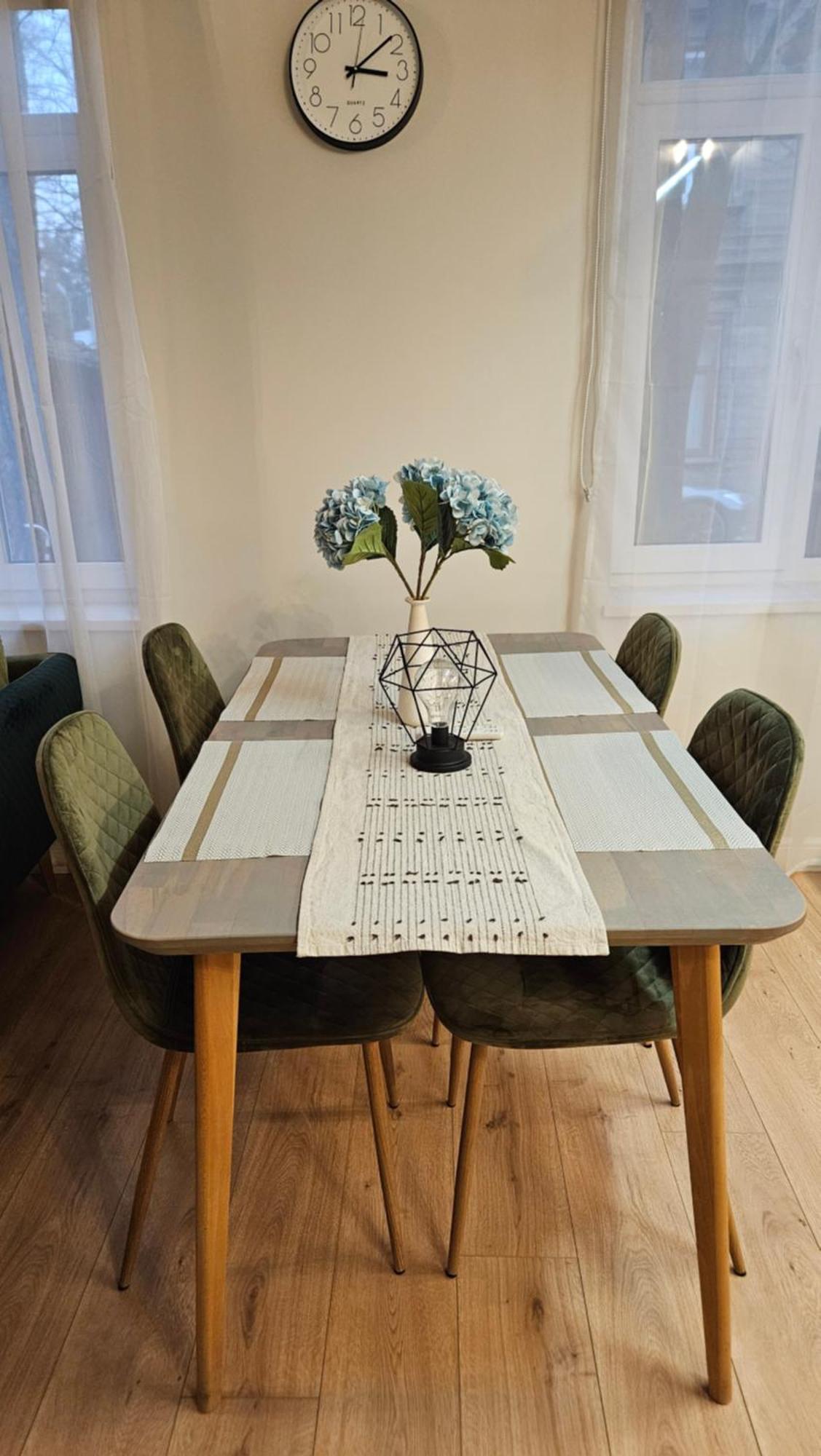 Cozy Cesu 13 Apartment2, Free Parking,self Check In Apartment *