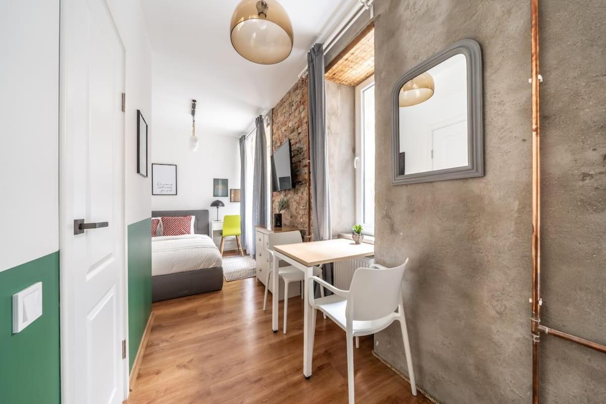 Quiet Hideaway & Wifi In Centre *