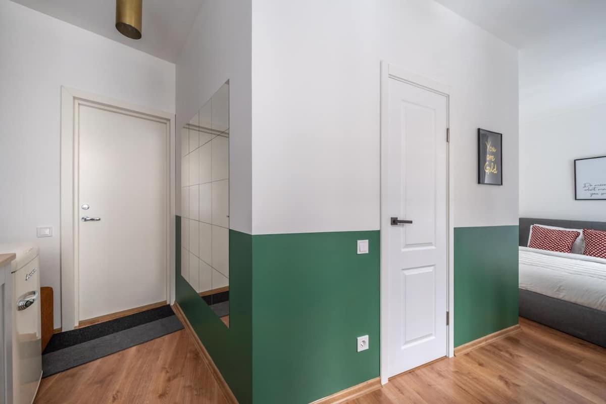 Apartment Quiet Hideaway & Wifi In Centre Riga