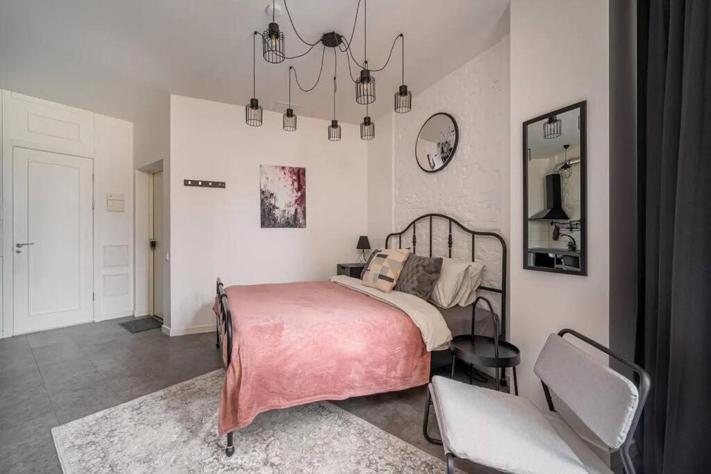 Bright Apartment *