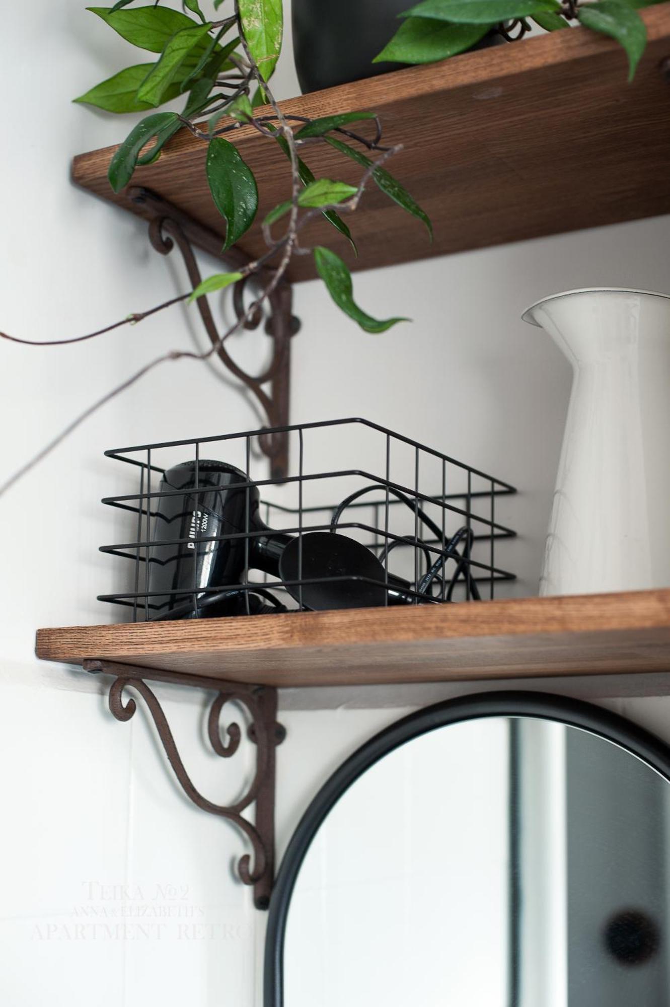 Teika No 2 Apartment-retro On Brivibas Street-free Parking Apartment *