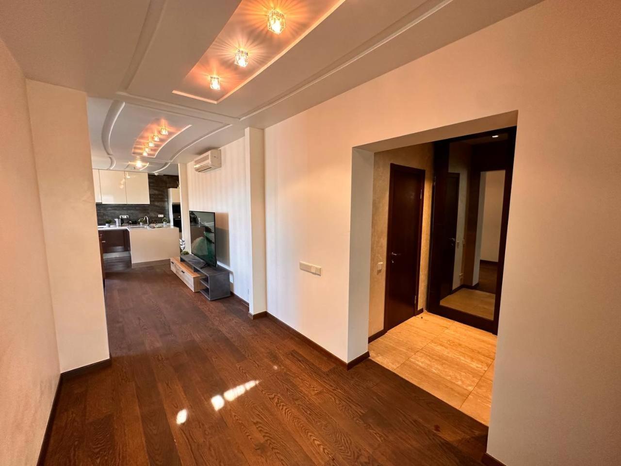 Skyhouse Superior Penthouse & Apartment *
