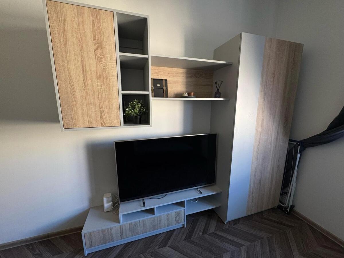 Apartment Center Gem - Perfect Location!