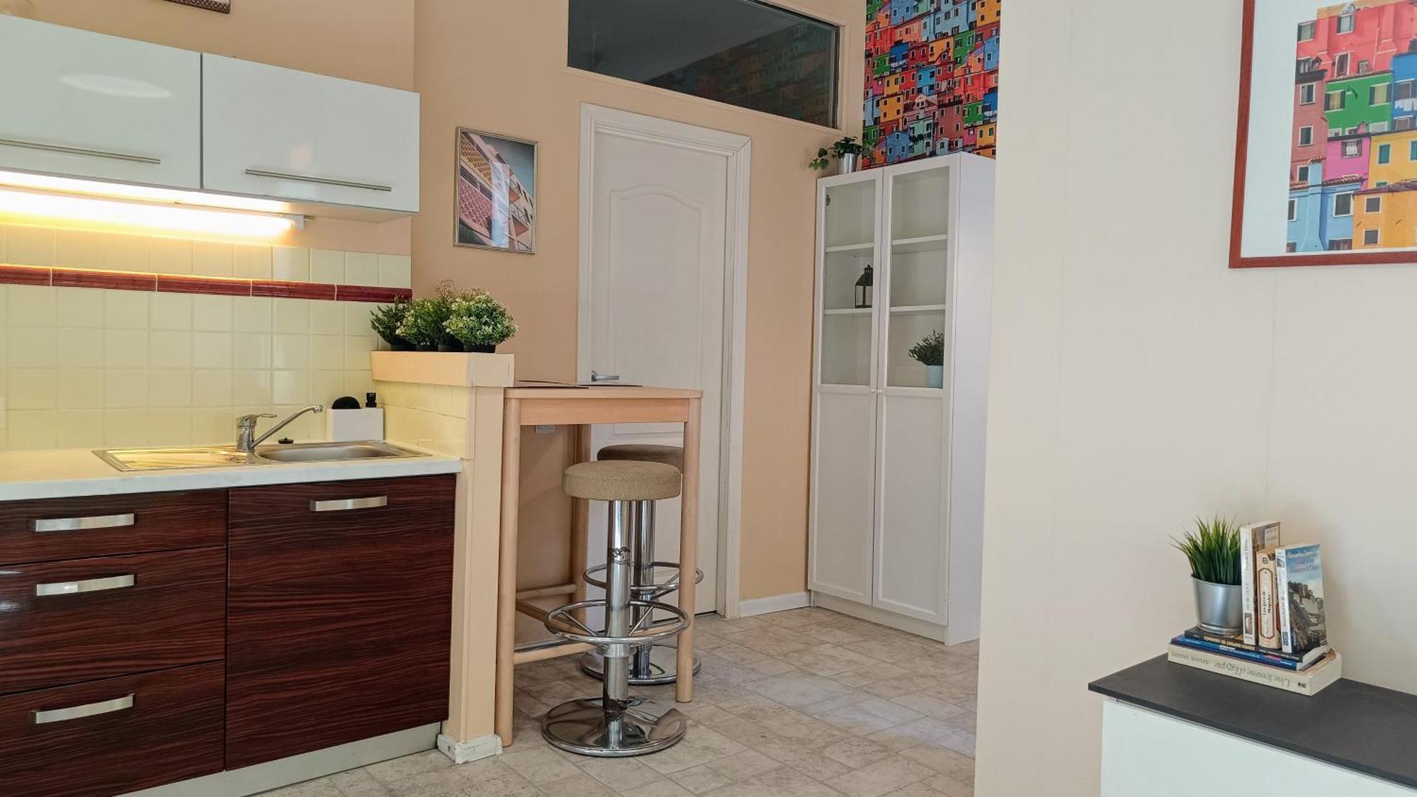Julia Lacplesa Apartment *
