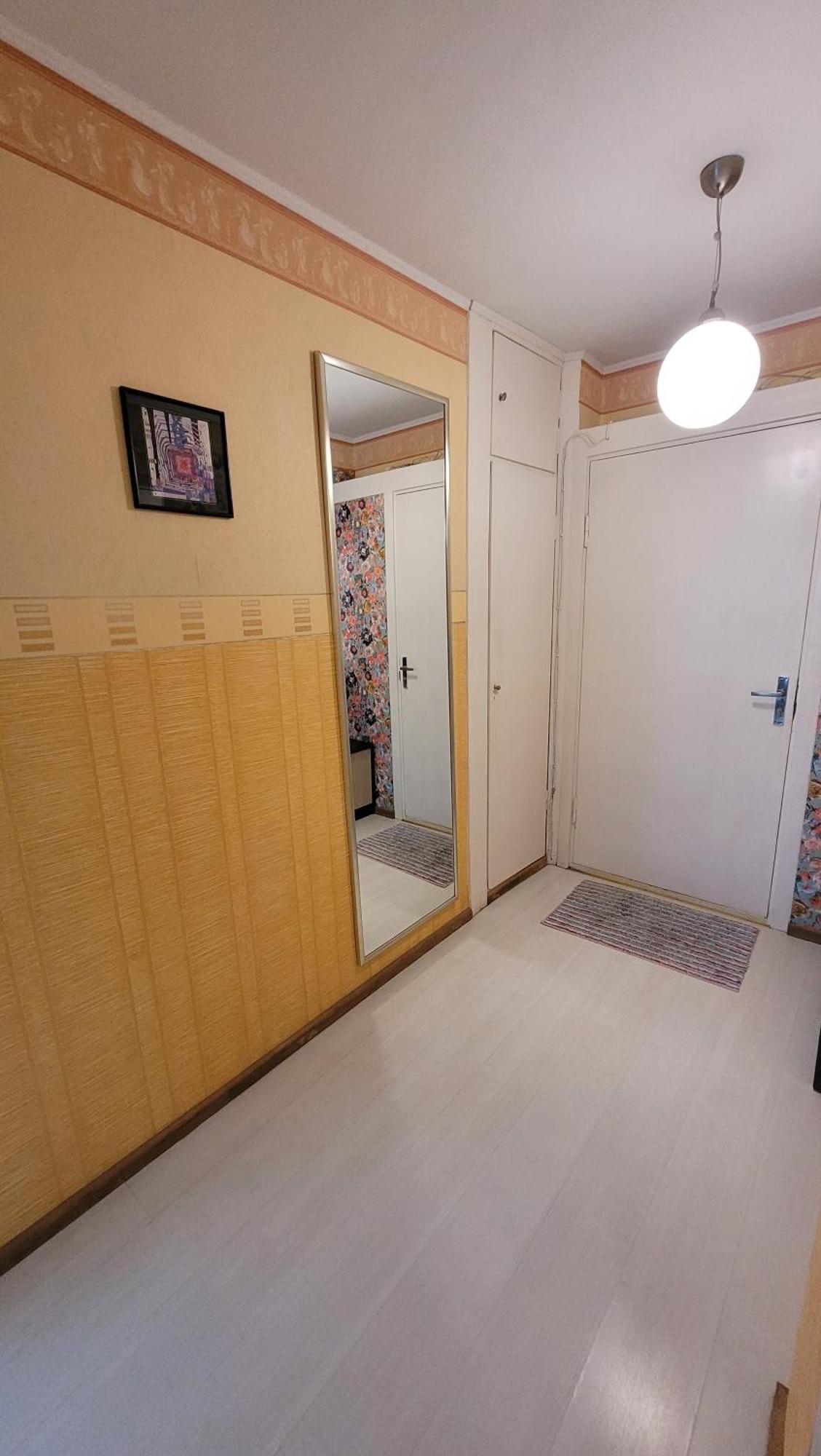 Sunny Apartment *