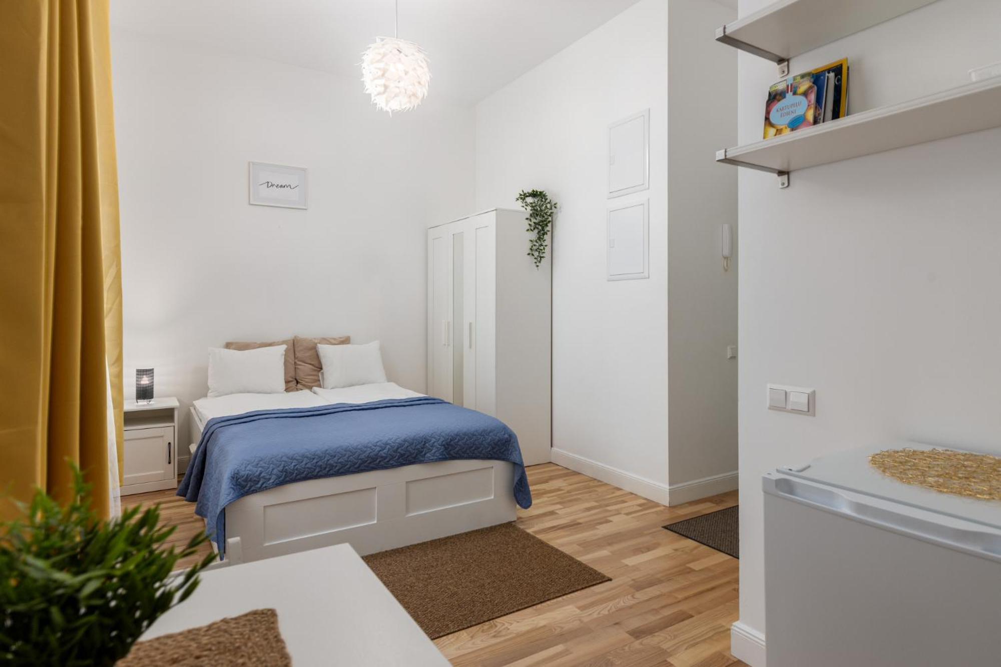 Compact Next To Jrt Apartment