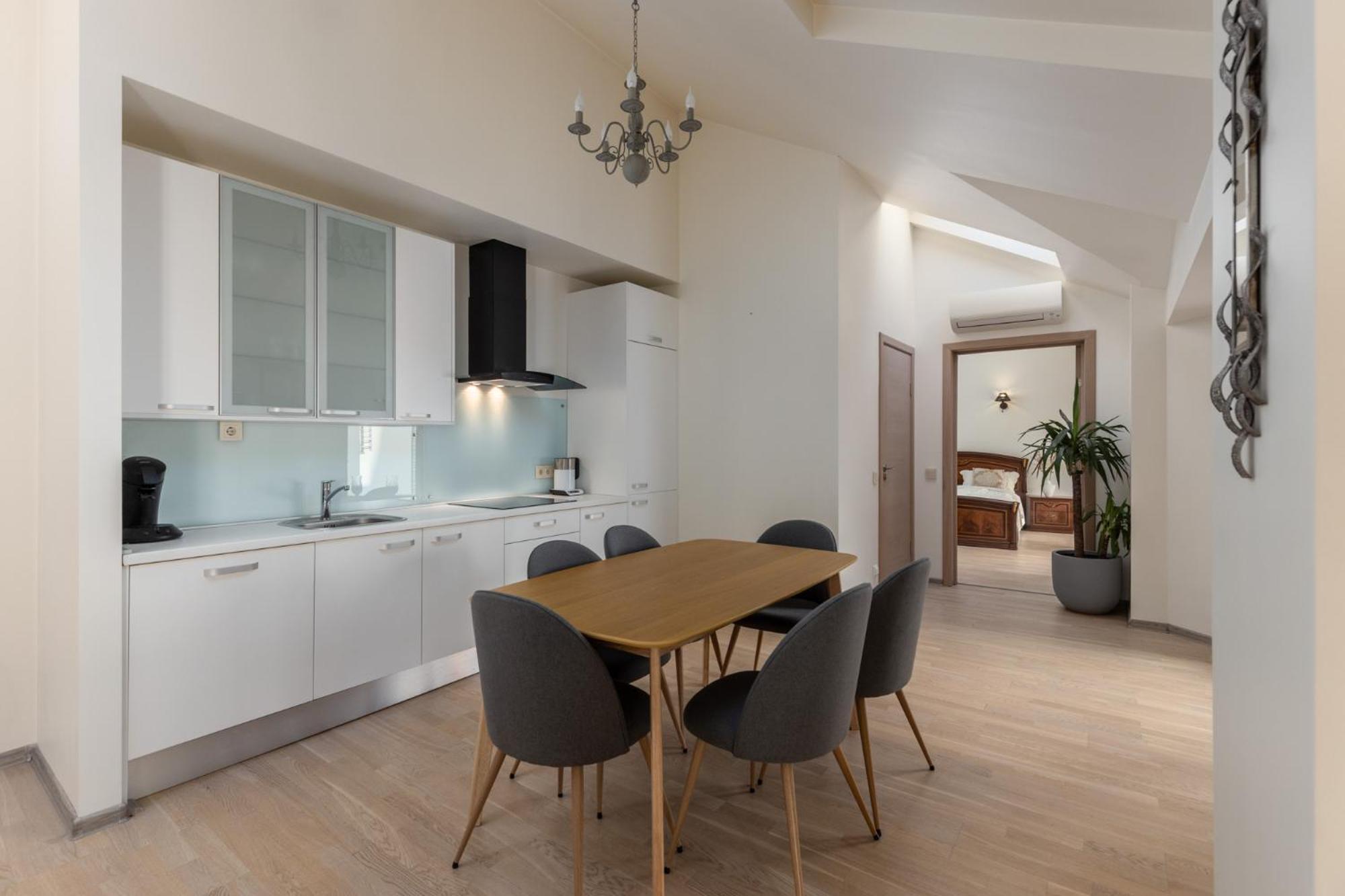 G22 Apartment *