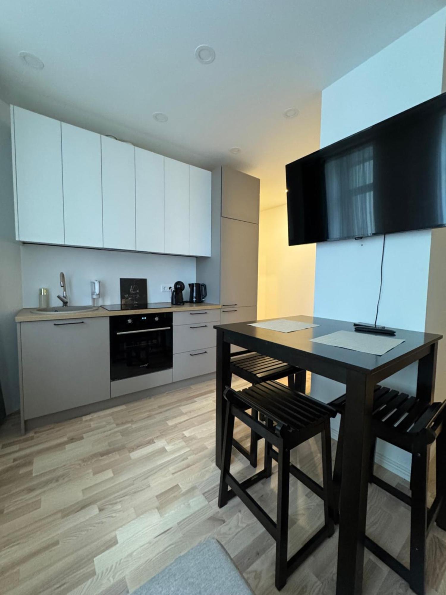 Center Apartment *