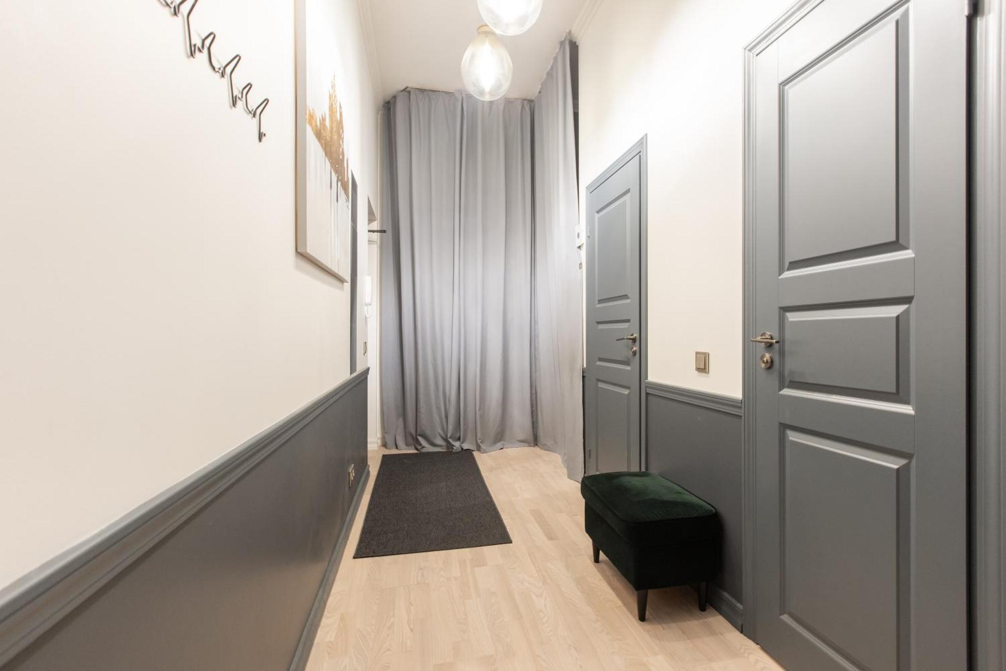 Apartment Brand New 4 Bedroom 2,5 Bath , Lux ,