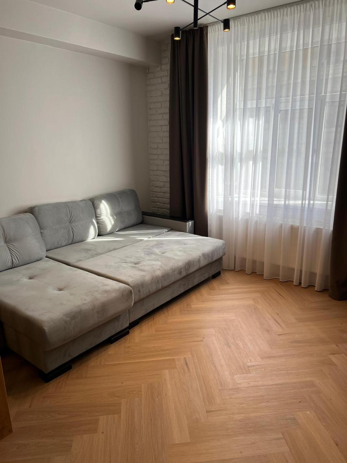 Cozy 2 -room In The Center Of - Lacplesa