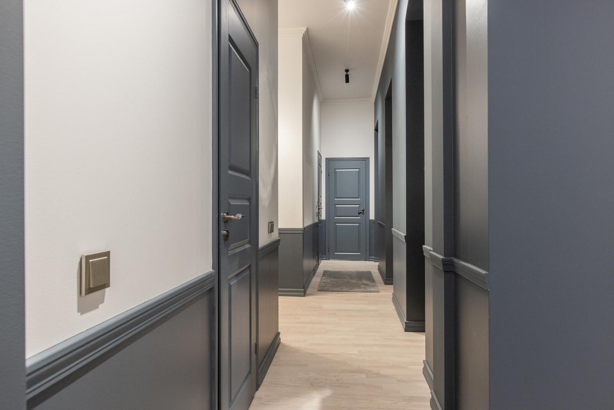 Căn hộ Brand New 4 Bedroom 2,5 Bath , Lux ,