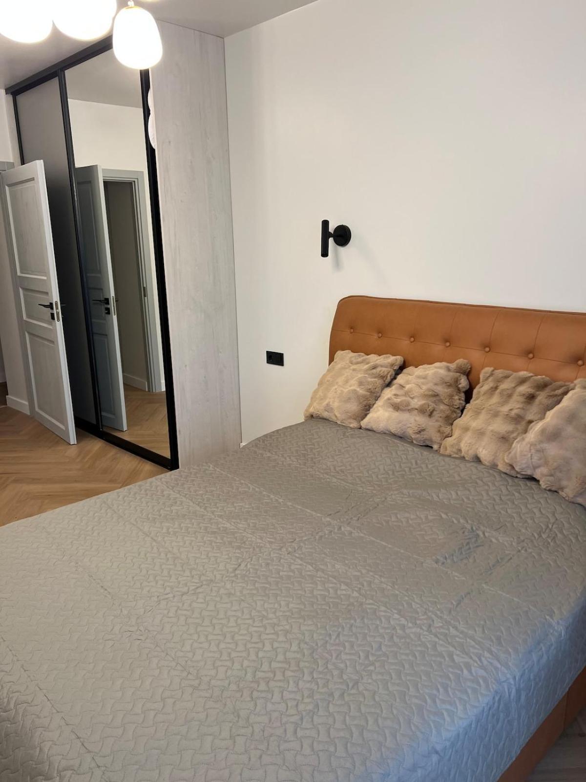 Cozy 2 -room In The Center Of - Lacplesa Apartment
