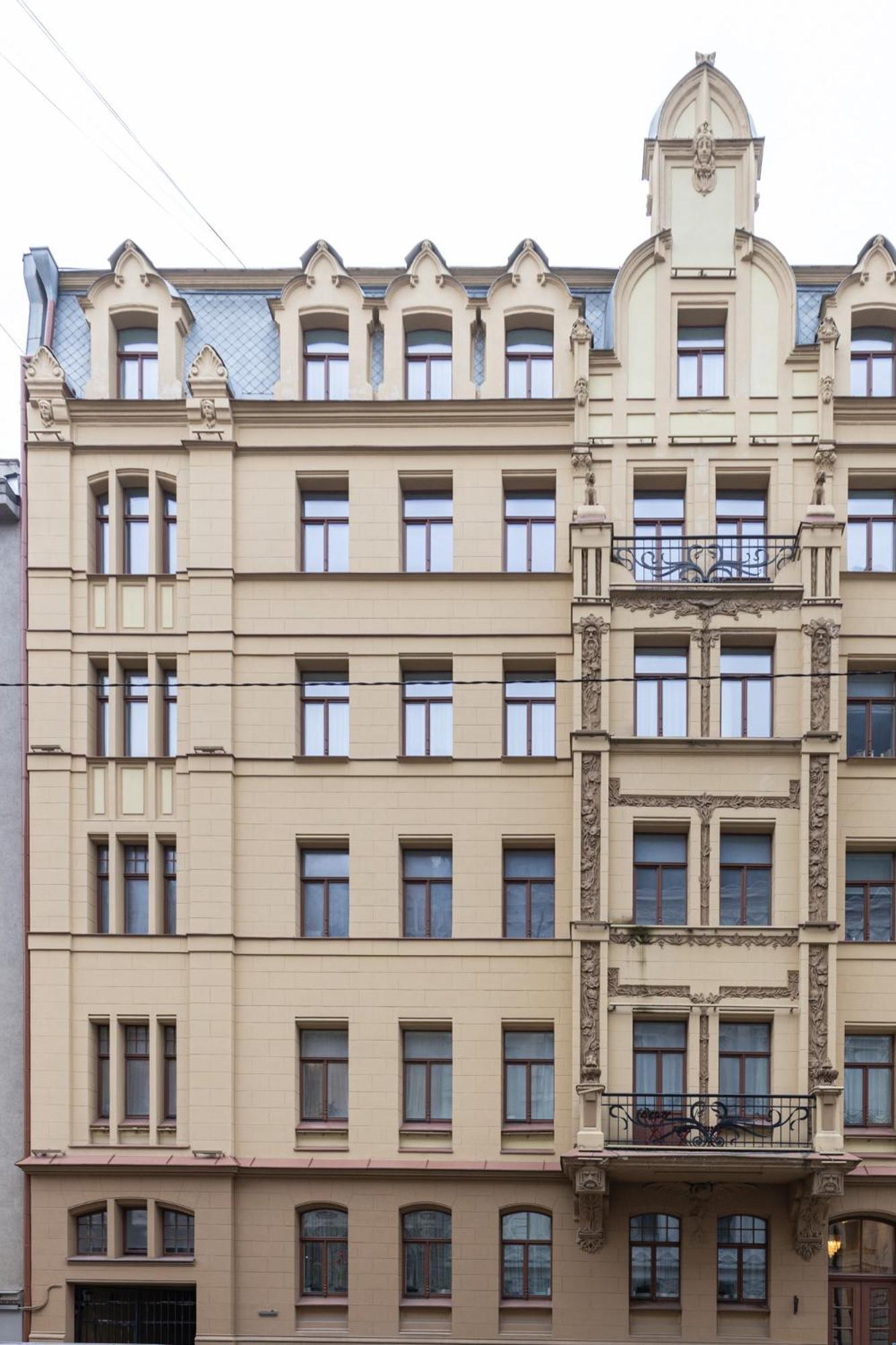 Modern Next To Jrt Butas Riga