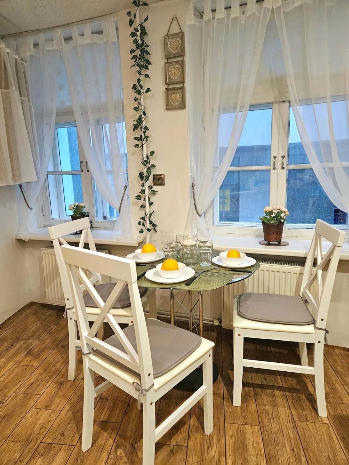 Apartment Old Town Rustic Elegance By The Livu And Dome Squares *