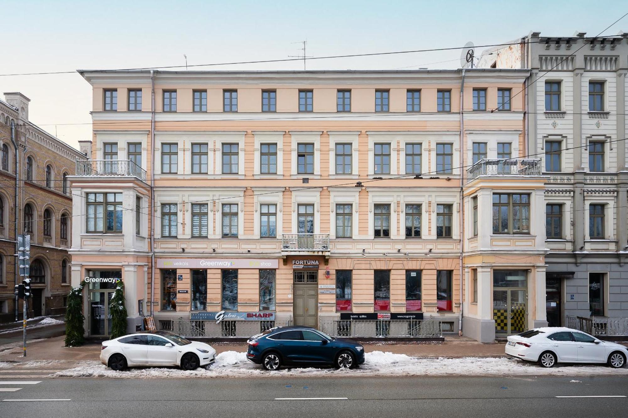 Modern & 2bdrm Apartment Riga