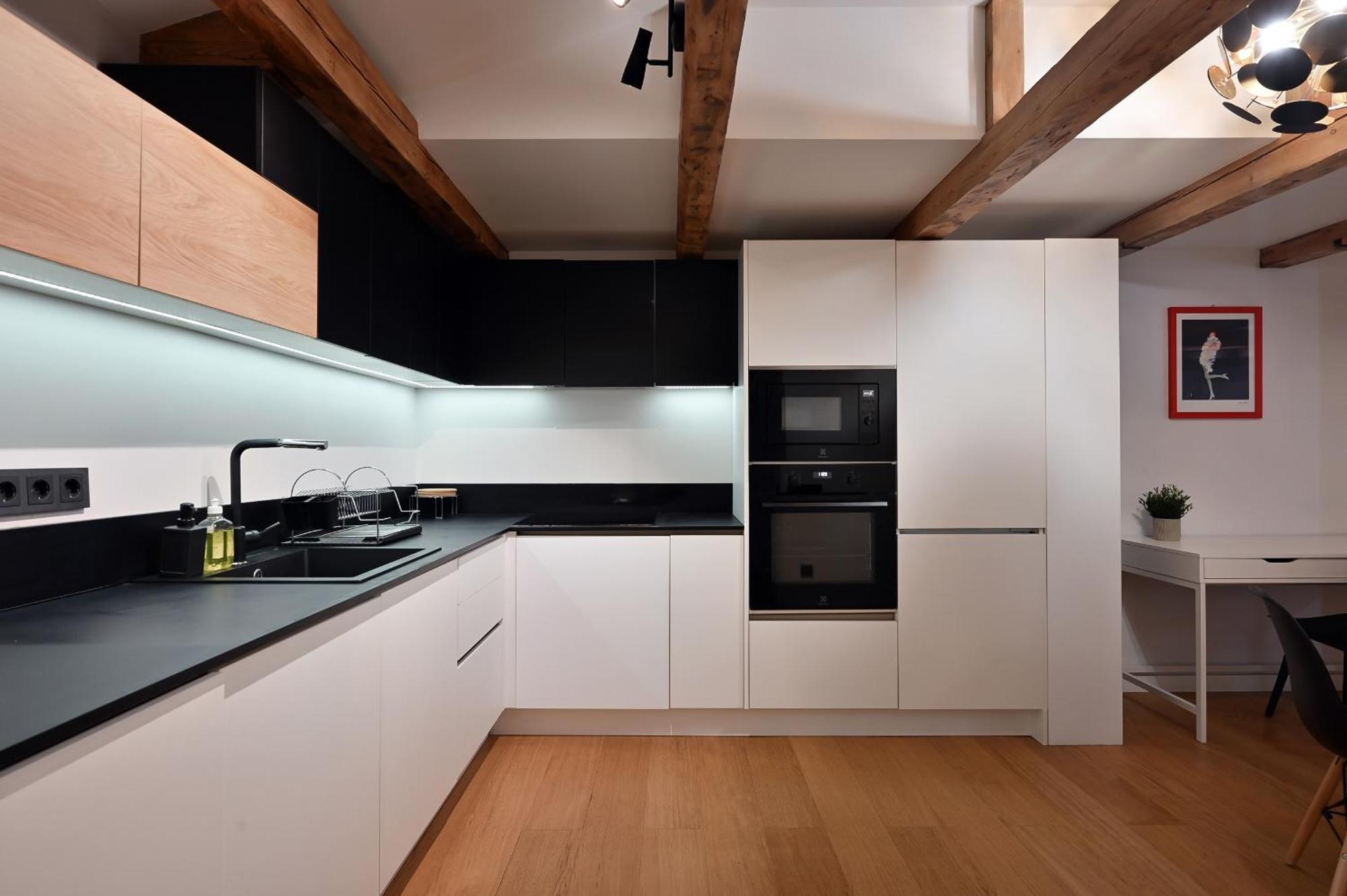 Modern & 2bdrm * Riga