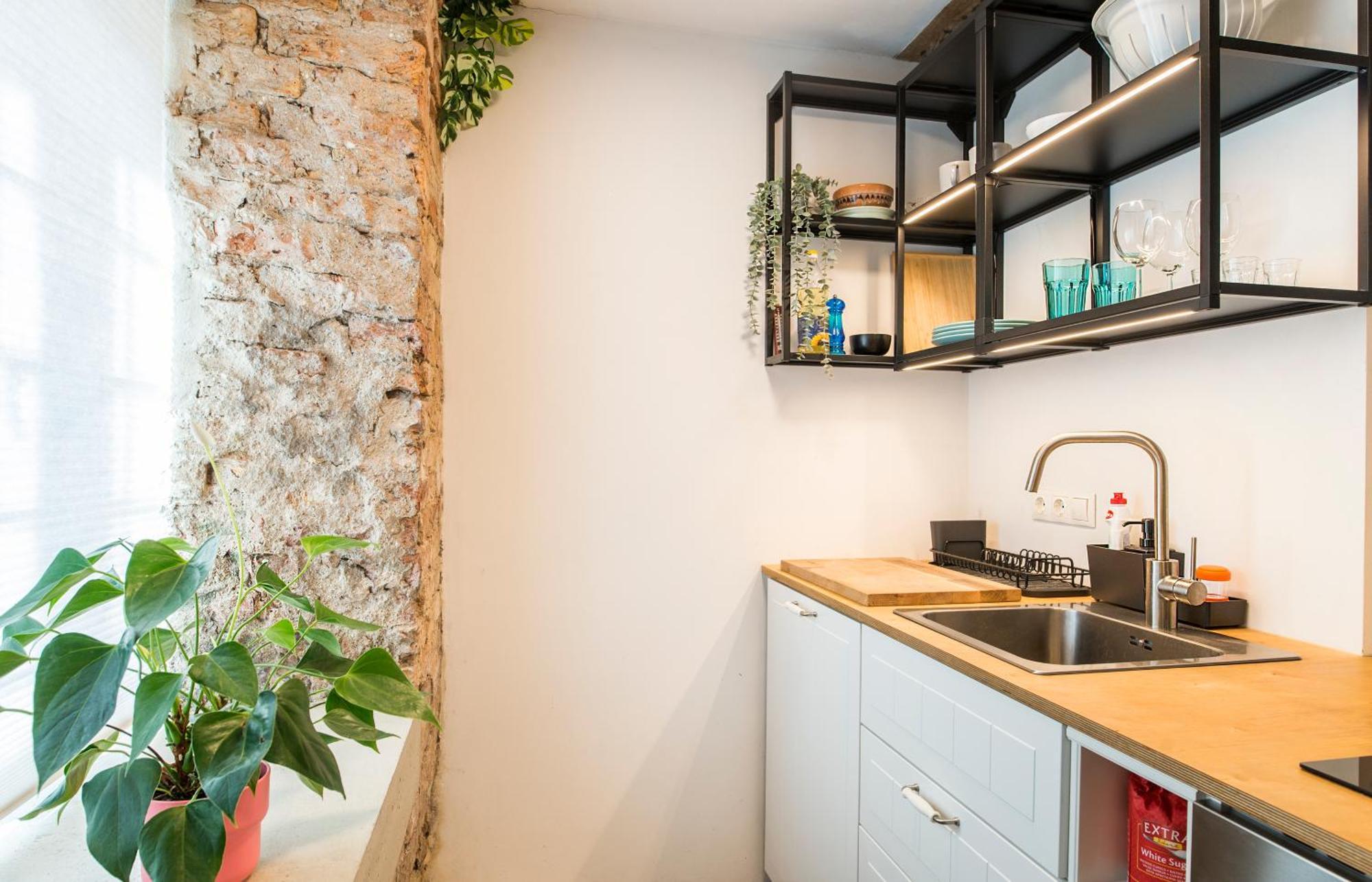 Quiet Center With Private Parking Riga