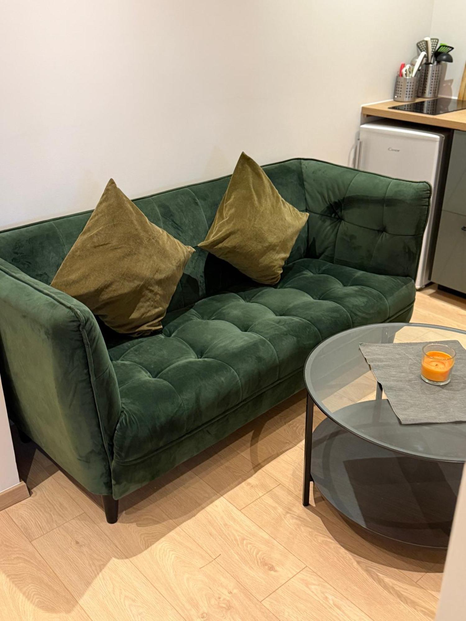 Lovely Two Bedroom In The Old Town Apartment *