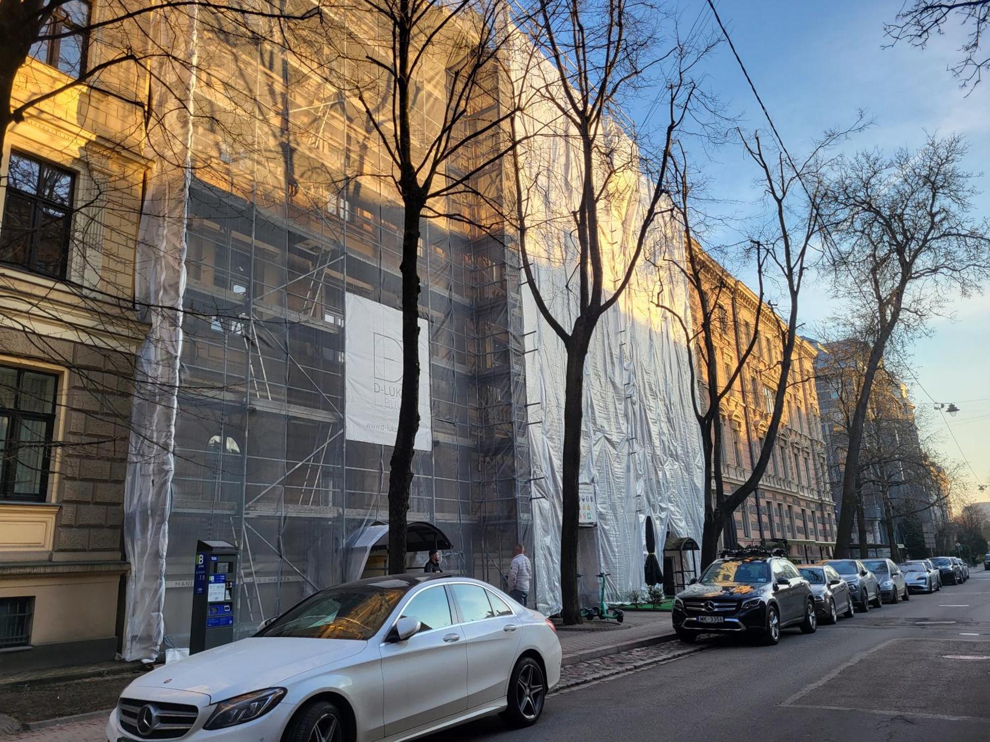 Alunana Lux Jakuzzi Apart, Facade Is Under Renovation, In Art Nouveau Area, Self Check-in Apartment Riga