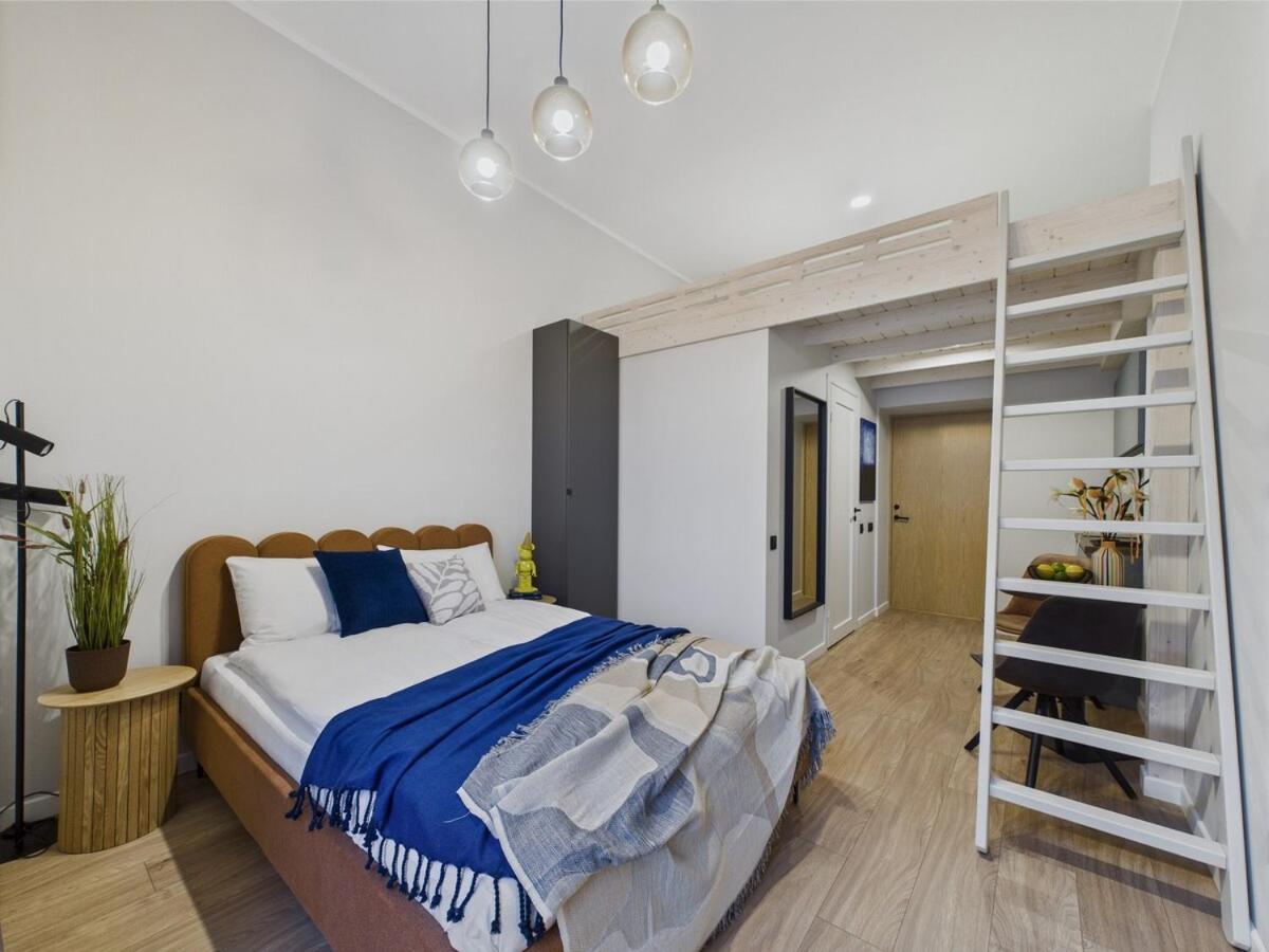 Apartment Charming Old Town Loft Studio