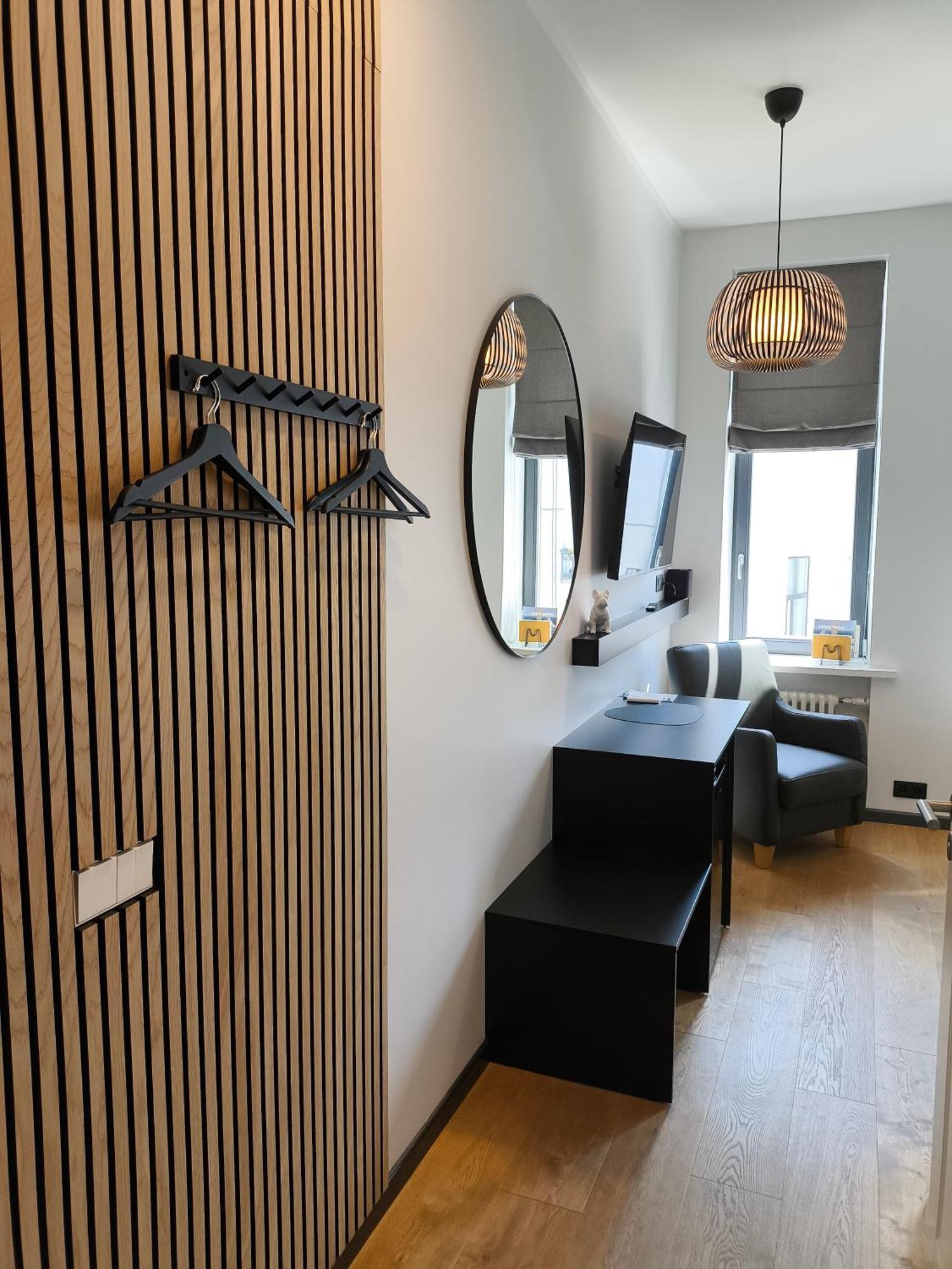 In Art Nouveau Building With Ac Location Near Old Town Apartment *