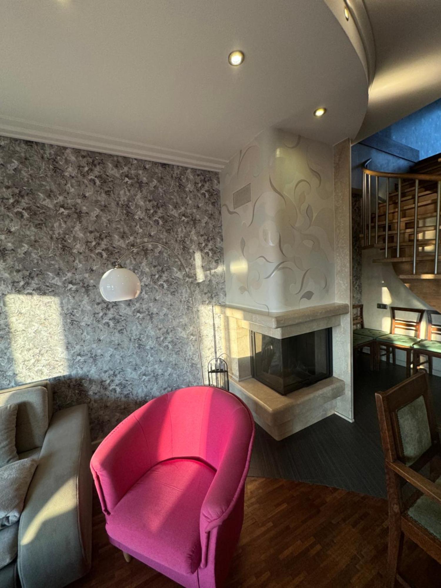 Apartment Two Level In The Art Nouveau Area Riga