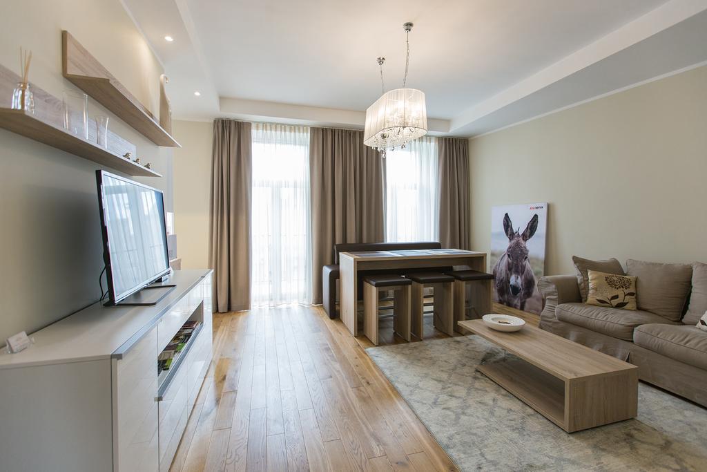 Aparthotel Lux - Ernesta, Free Parking Riga