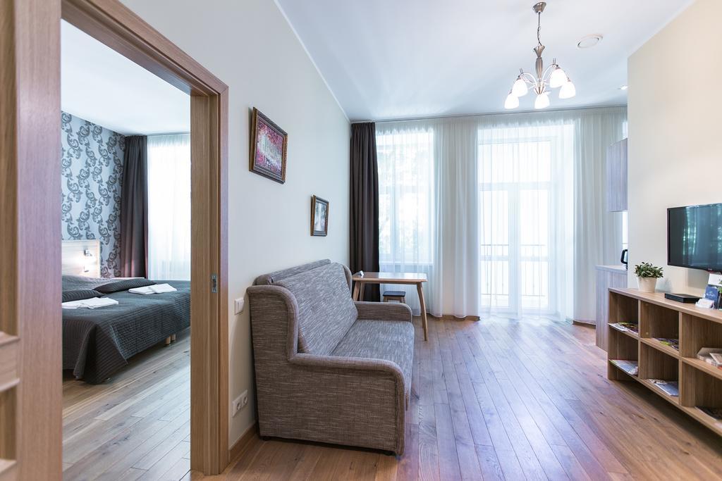 Lux - Ernesta, Free Parking 4*