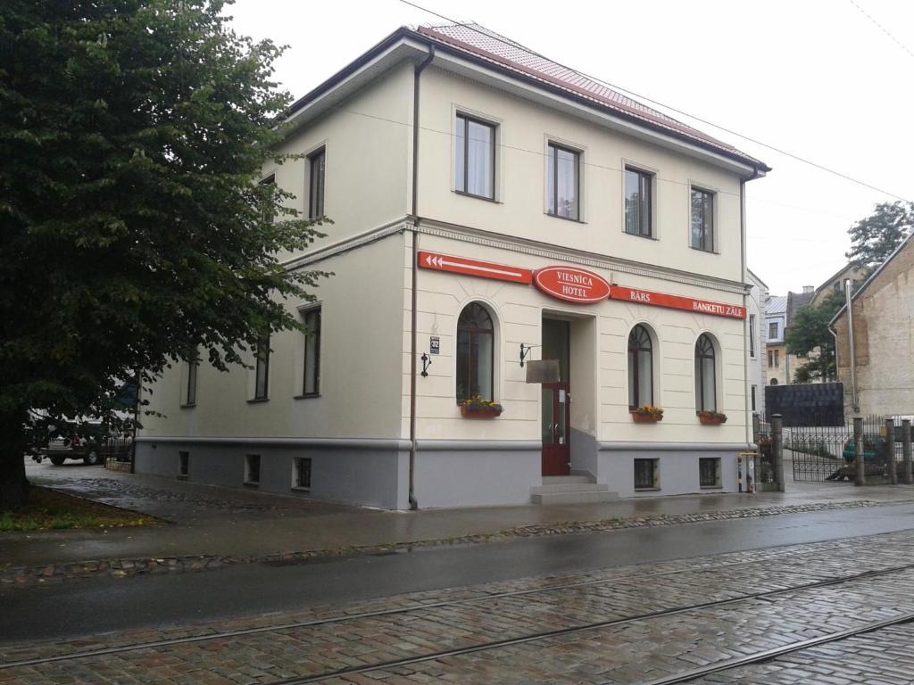 Viesnīca Well