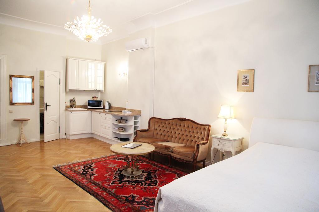 - Laipu Apartment