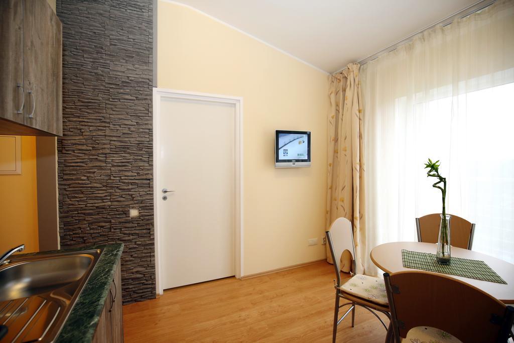 Hotel Tomo Free Parking Riga