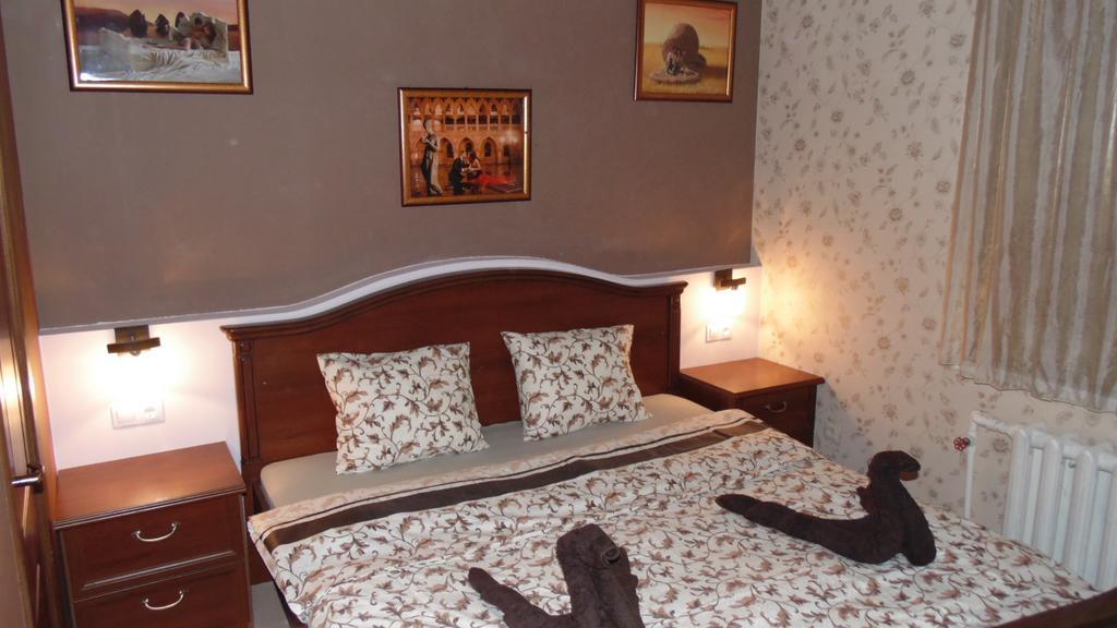 Atrium Hotel 2*