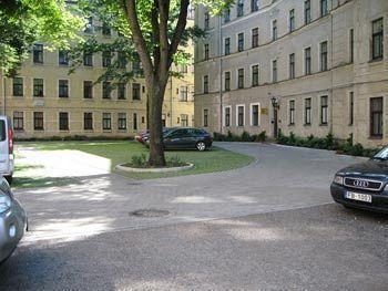 Park Nakvynės namai *