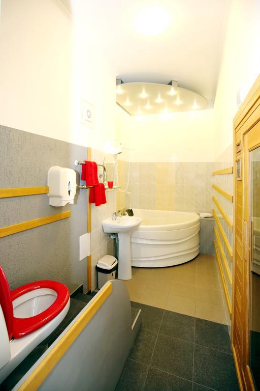 Hotel Tomo Free Parking Riga
