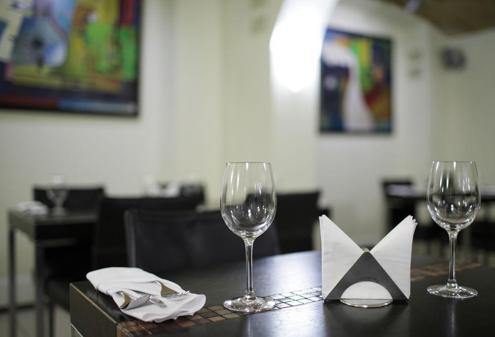 Rixwell Centra 4*