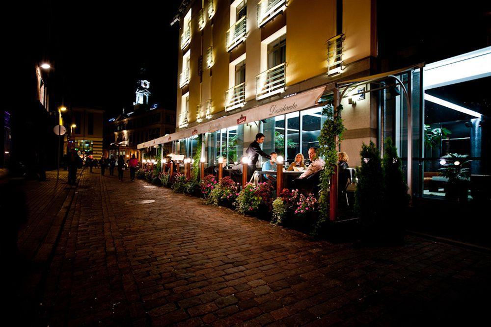 Royal Square & 5*