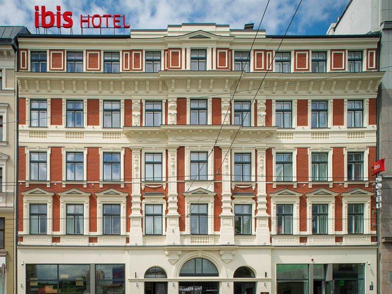 Ibis Centre 3*