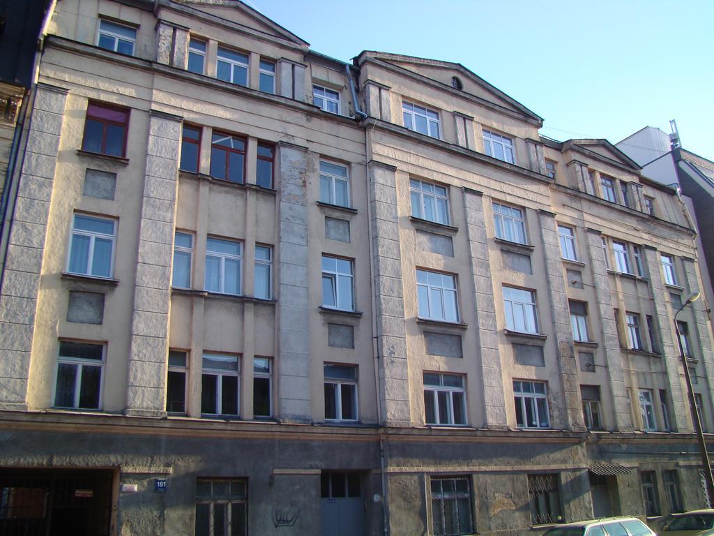 Elegant Apartment *