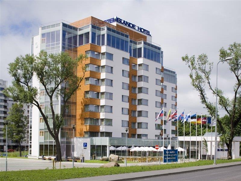 Hotel Islande With Free Parking 4*