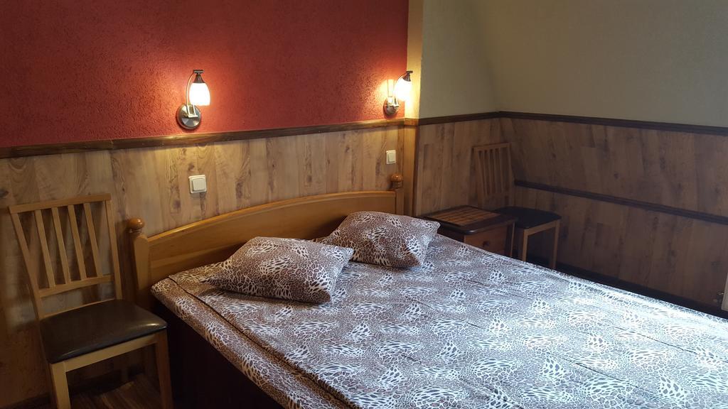 Strops Guest house *