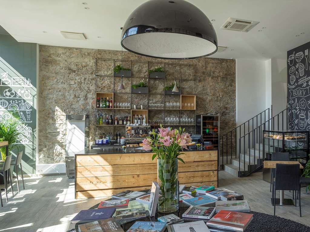 Ibis Centre 3*