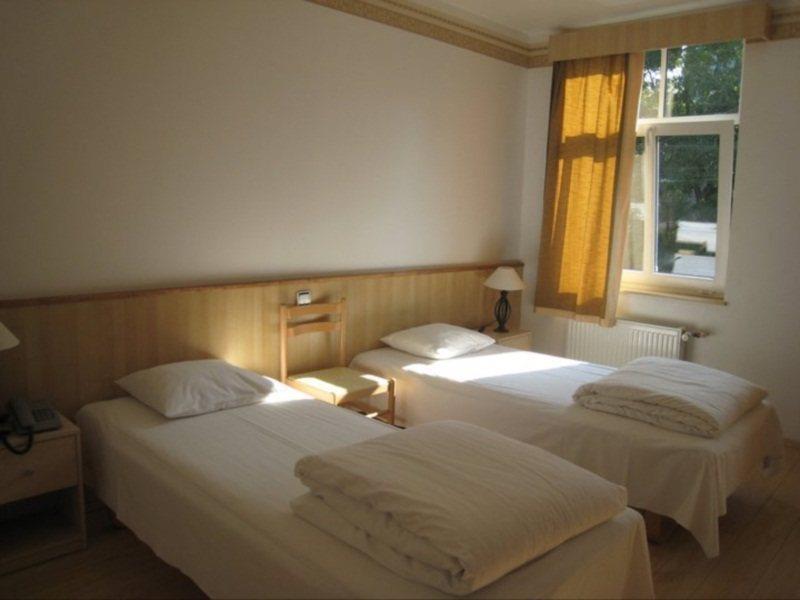 Khách sạn Nb With Free Parking 3*