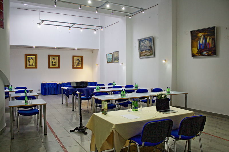 Nb With Free Parking 3* Riga
